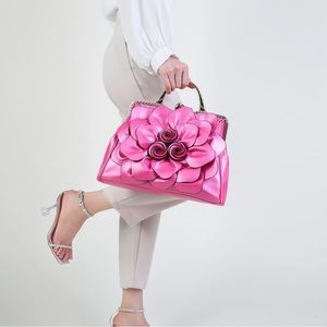 Exquisite Leather Flower Kiss-Lock Handbag